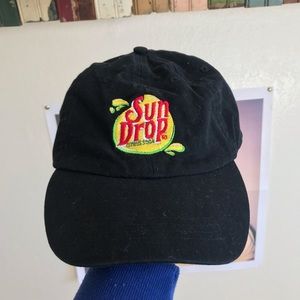 Black Sun Drop hat
